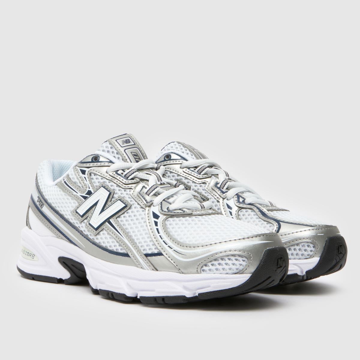 New Balance 740 Youth in White & Navy New Balance 740 1