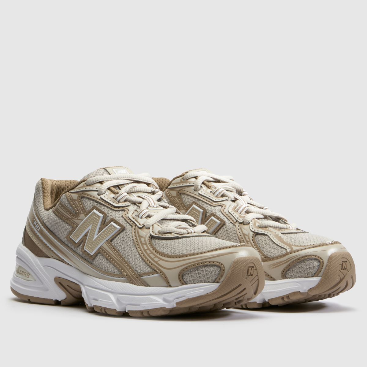 New Balance 740 Youth in Beige New Balance 740 1