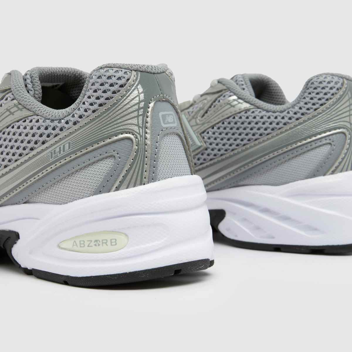 New Balance 740 Youth in Silver New Balance 740 7