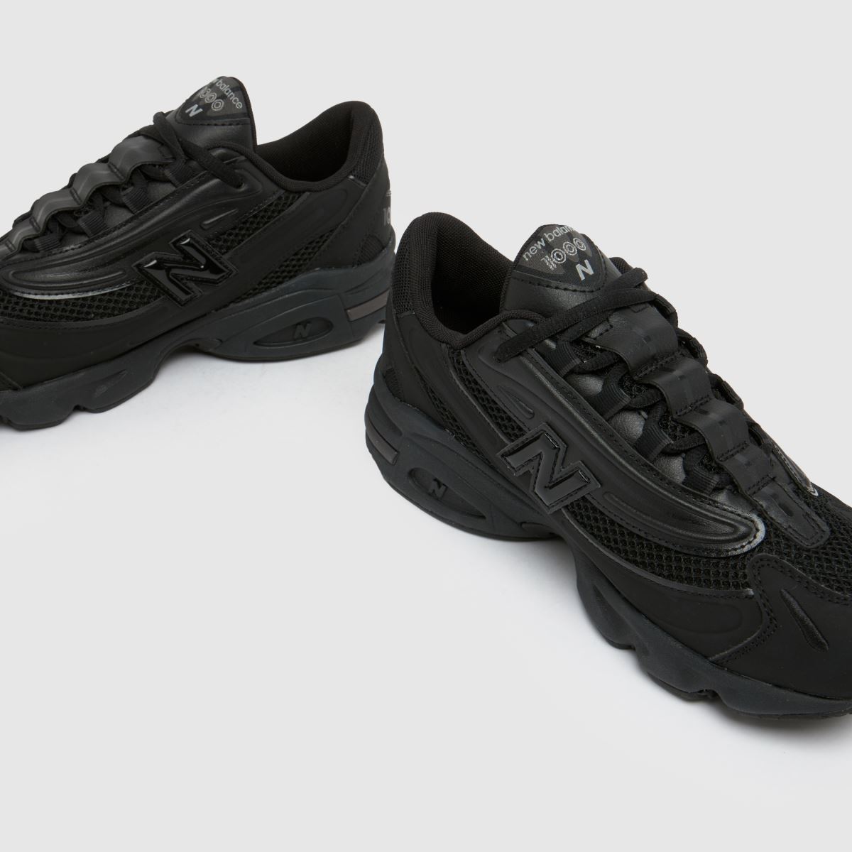New Balance 1000 Youth in Black New Balance 1000 7