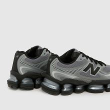 New Balance ABZORB 2000 Youth in Black & Silver New Balance ABZORB 2000,4 of 4