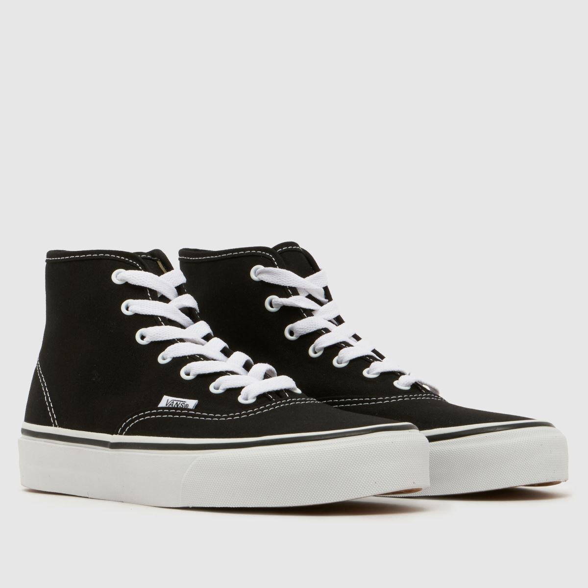 Vans Authentic Hi 2.0 Youth in Black & White Vans Authentic Hi 2.0 1