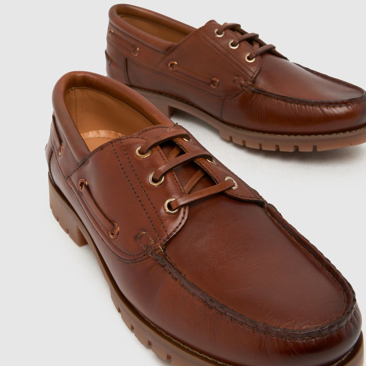 schuh Paris Leather Boat in Tan schuh Paris Leather Boat 4
