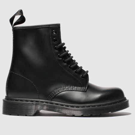 dr martens black will desert boots