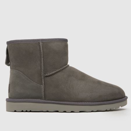 UGG classic mini 1