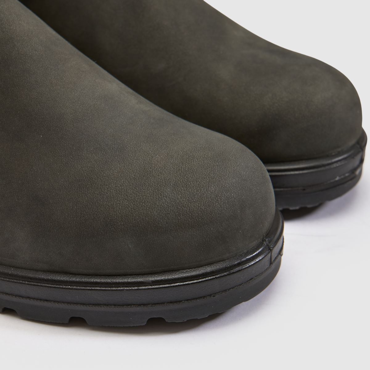 BLUNDSTONE Classic Chelsea in Rustic Black BLUNDSTONE Classic Chelsea 4