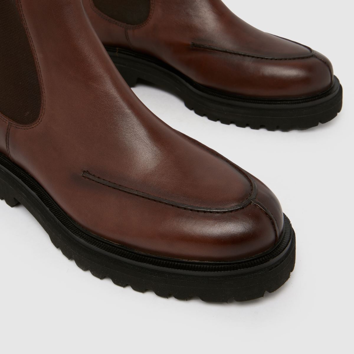 schuh Dustin Leather Chelsea in Brown schuh Dustin Leather Chelsea 4