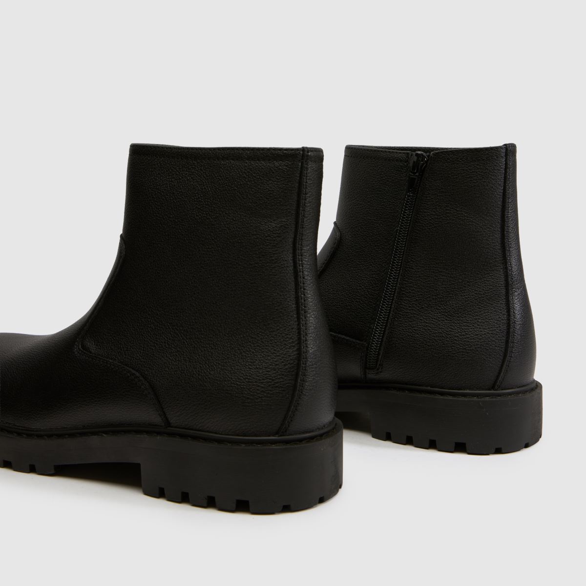schuh Darrow Leather Chunky Boot in Black schuh Darrow Leather Chunky Boot 4