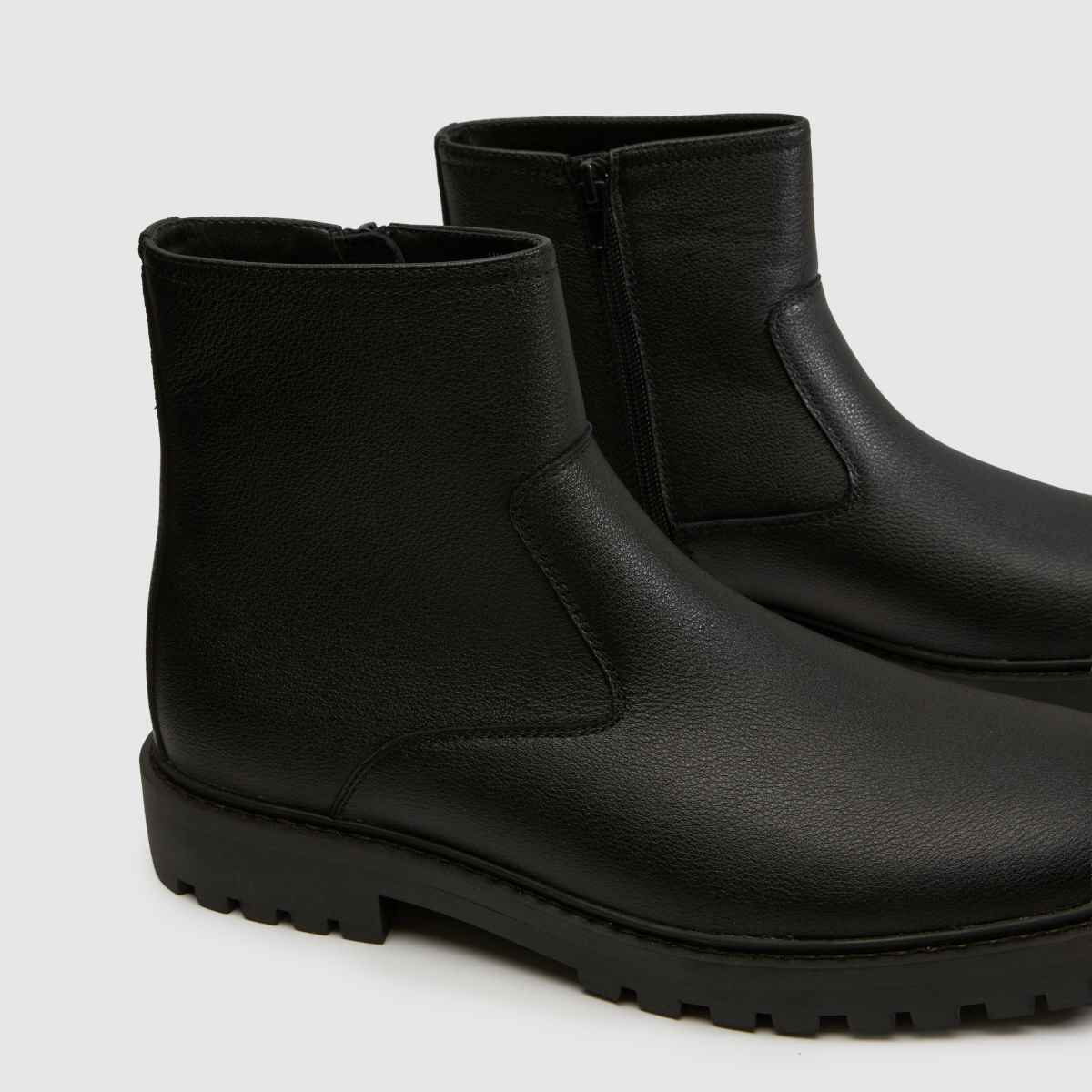 schuh Darrow Leather Chunky Boot in Black schuh Darrow Leather Chunky Boot 7
