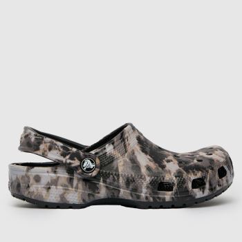 crocs black & white beach dye clog sandals crocs black & white beach dye clog sandals