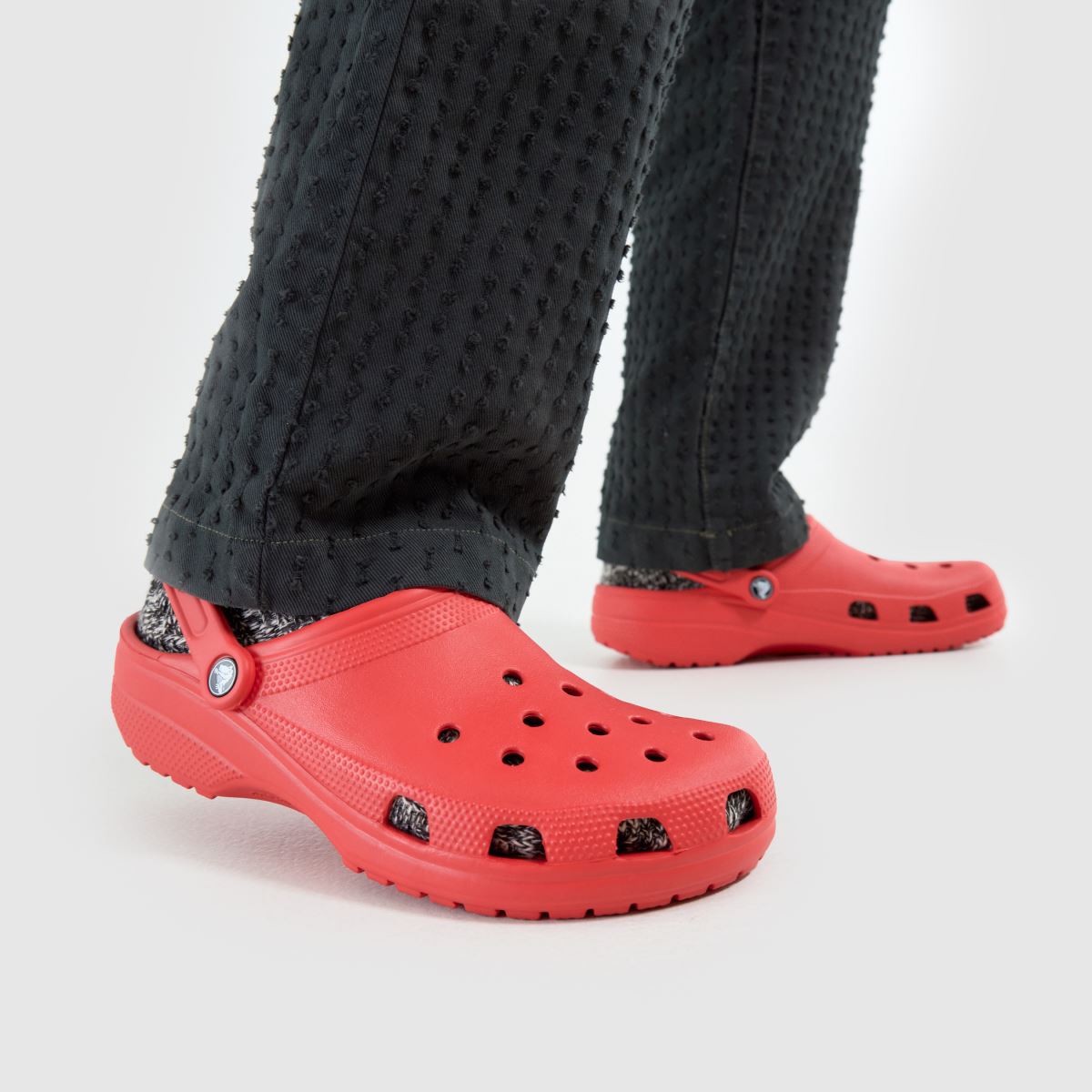 Crocs Classic Clog in Red