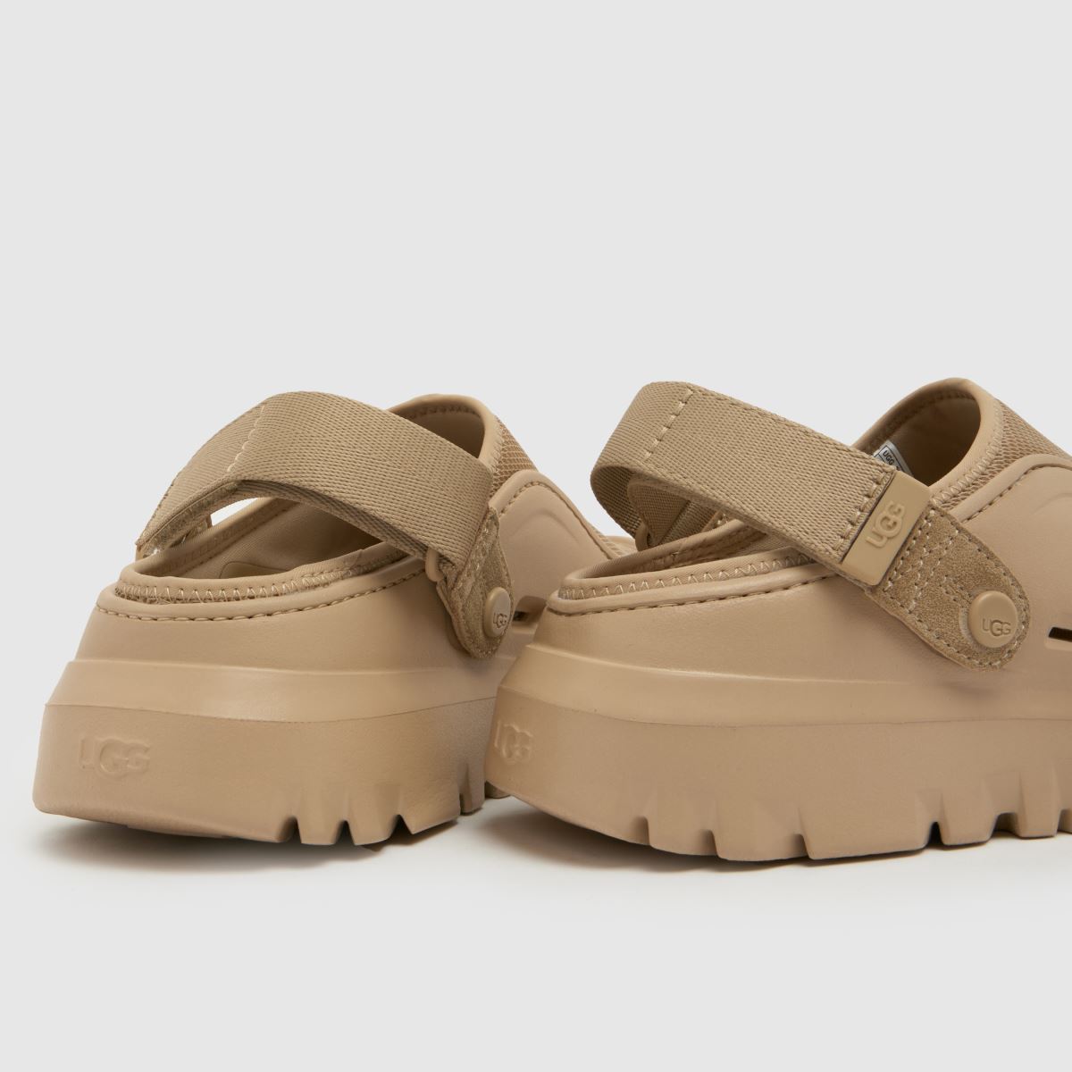 UGG Peakmod in Dark Sand UGG Peakmod 7