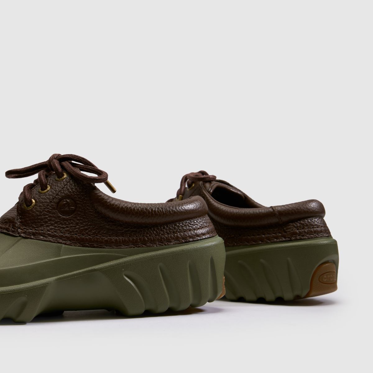 Crocs Axle Low in Green Multi Crocs Axle Low 7