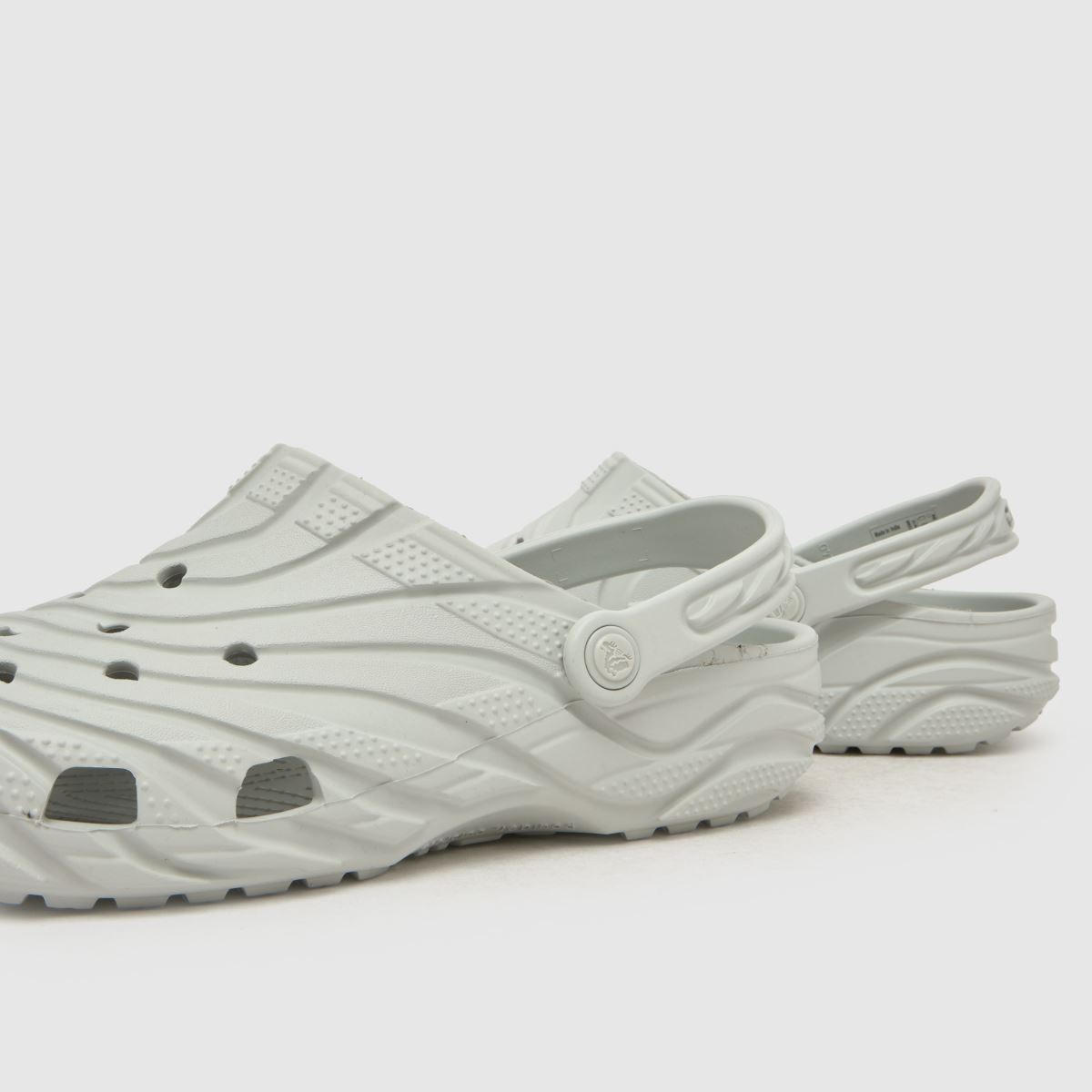 Crocs Classic Erosion Clog in Light Grey Crocs Classic Erosion Clog 7