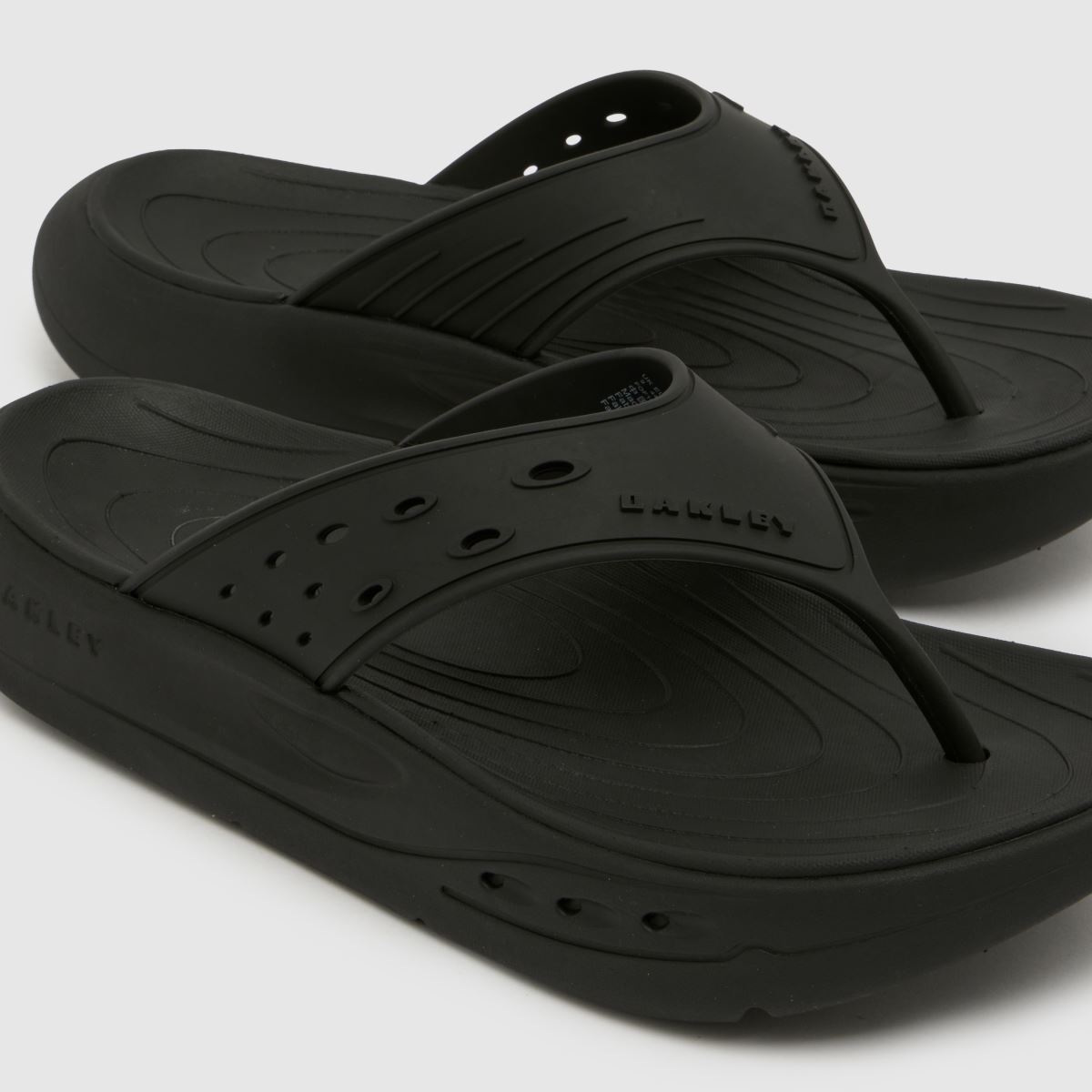 Oakley Studio Flip Flop in Black Oakley Studio Flip Flop 4