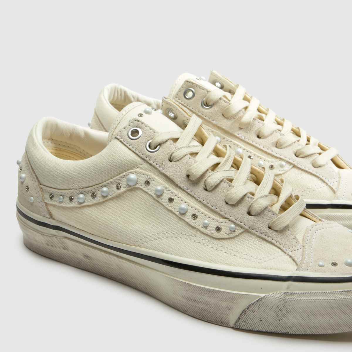 Vans Old Skool Pearlized LX in White Multi Vans Old Skool Pearlized LX 4