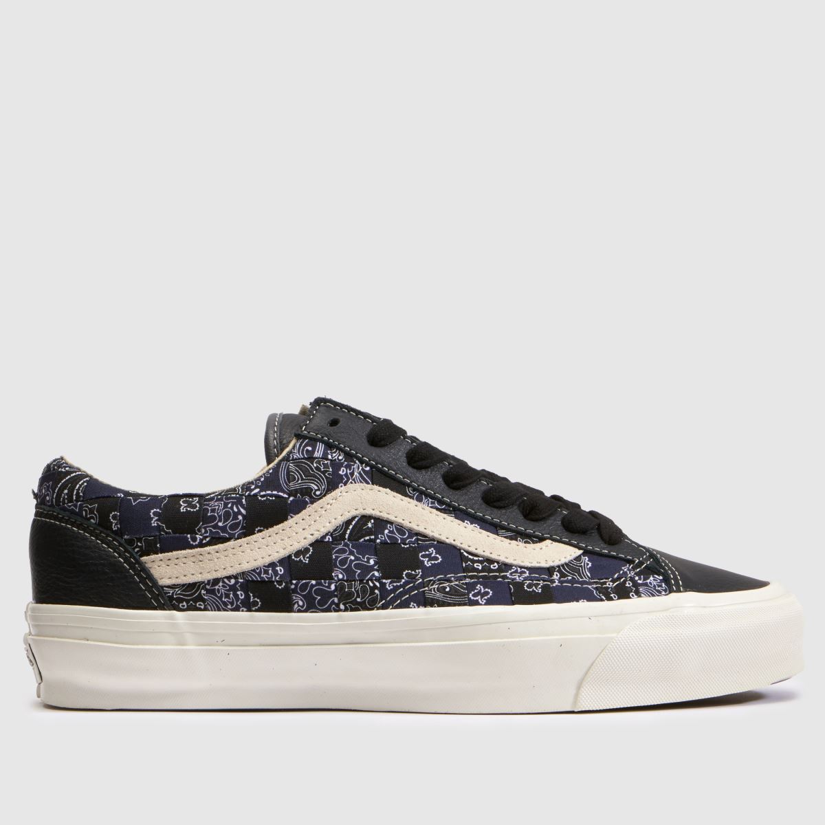 Vans Old Skool in Black & Navy Vans Old Skool
