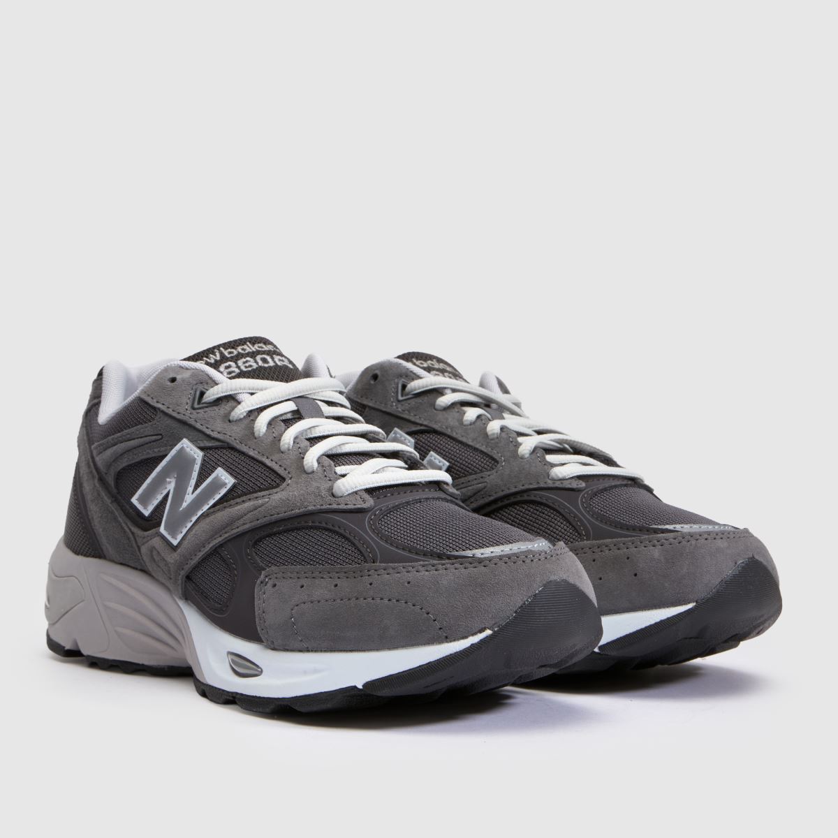 New Balance 880 in Dark Grey New Balance 880 1