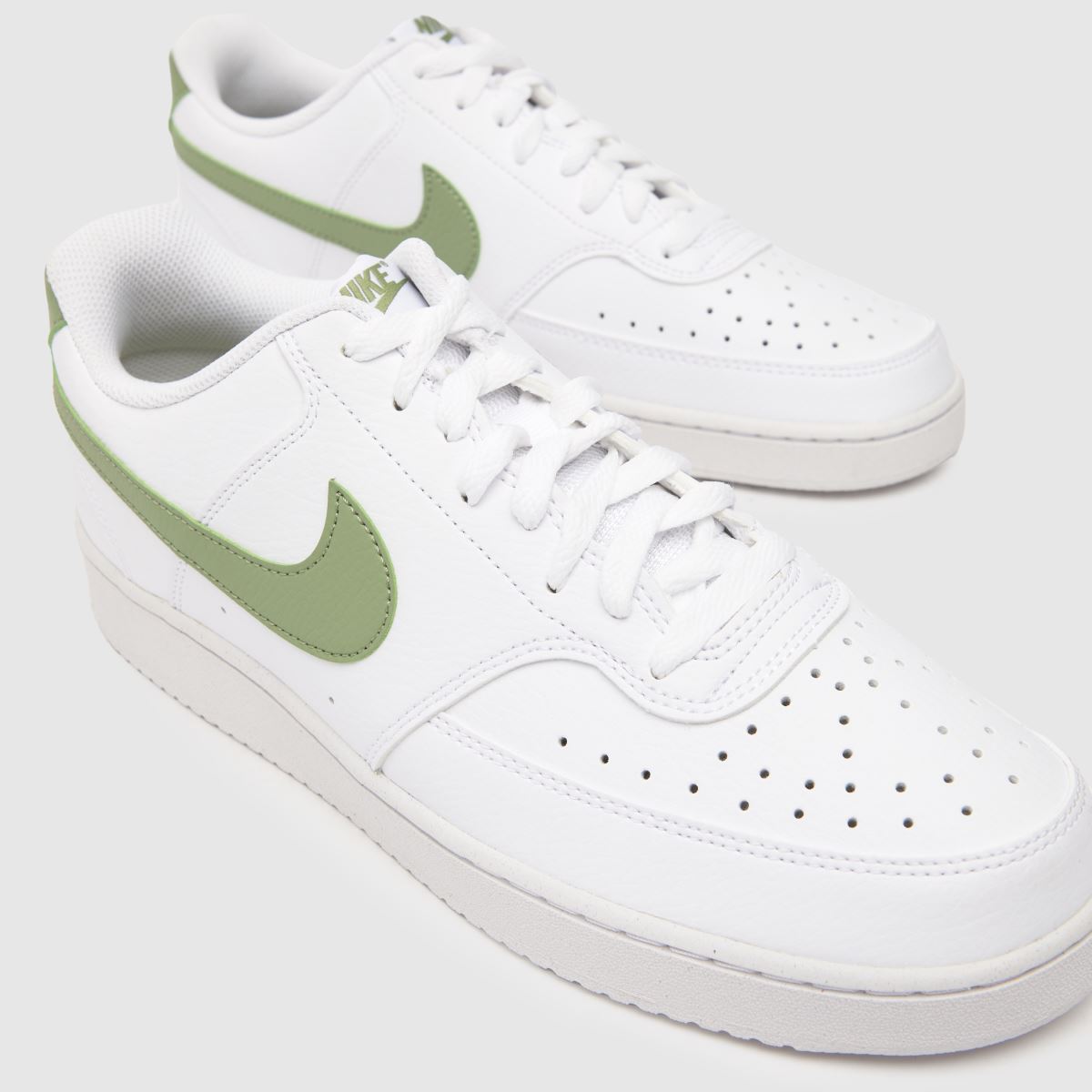 Mens White Green Nike Court Vision Low Trainers Schuh