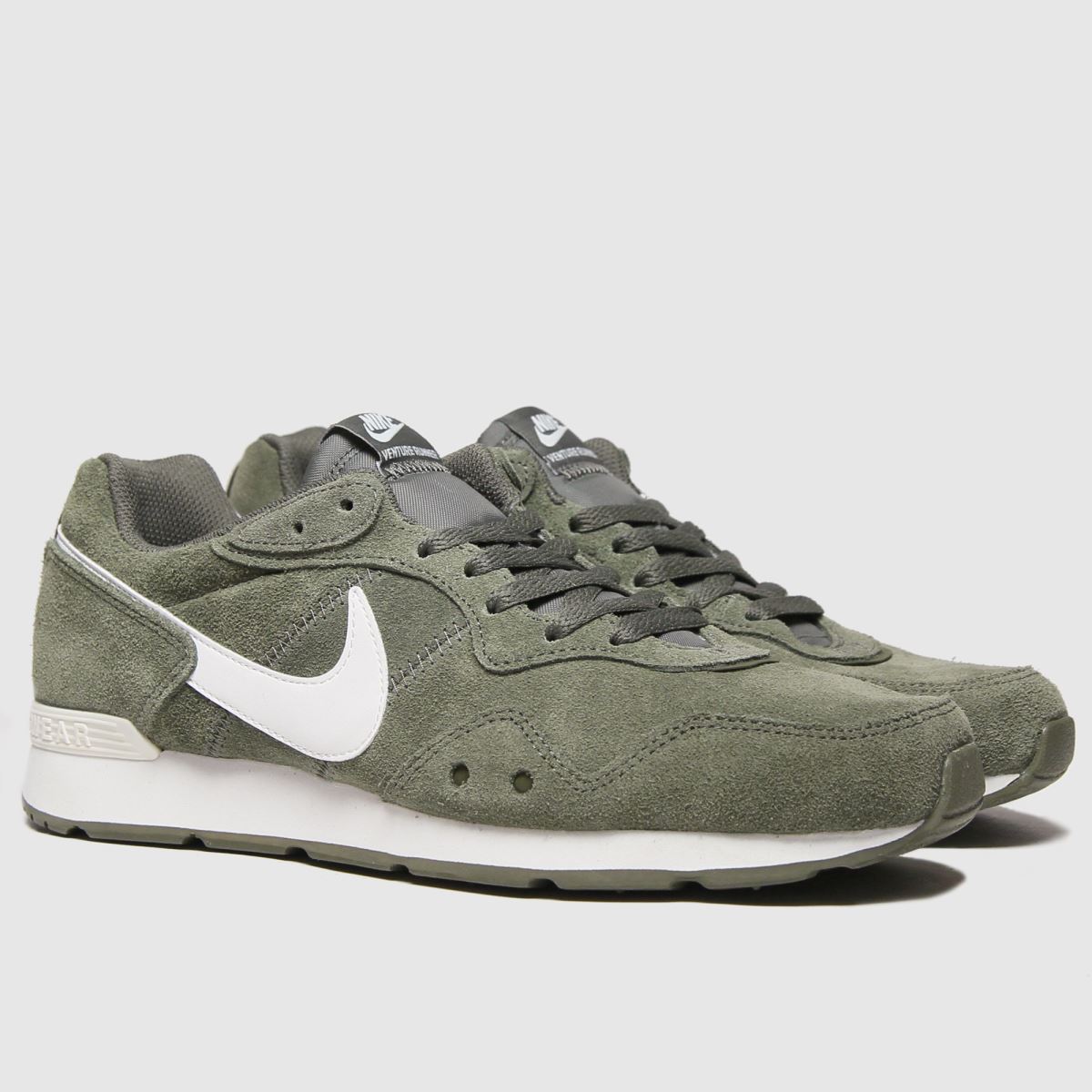 nike venture suede