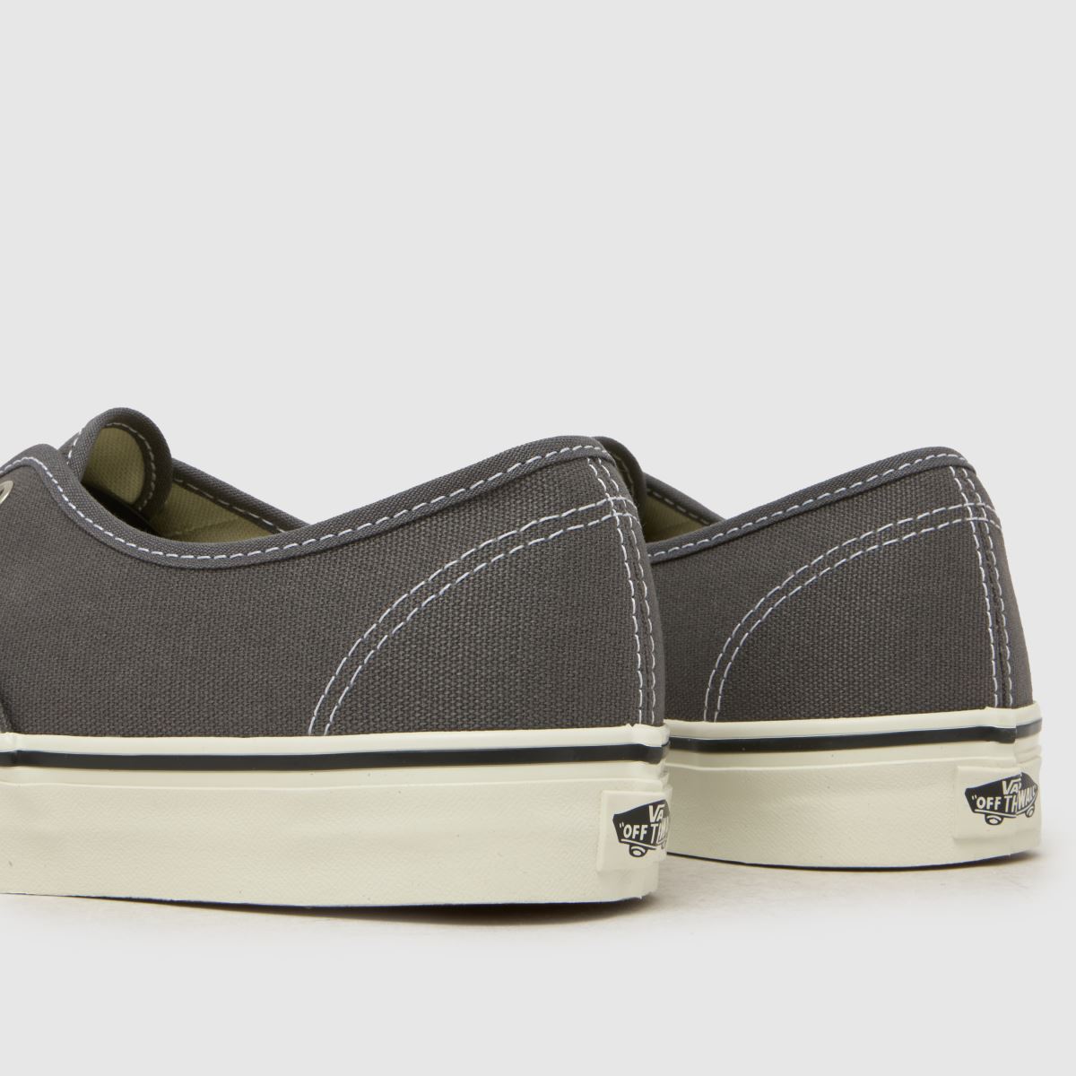 Vans Authentic in White & grey Vans Authentic 7