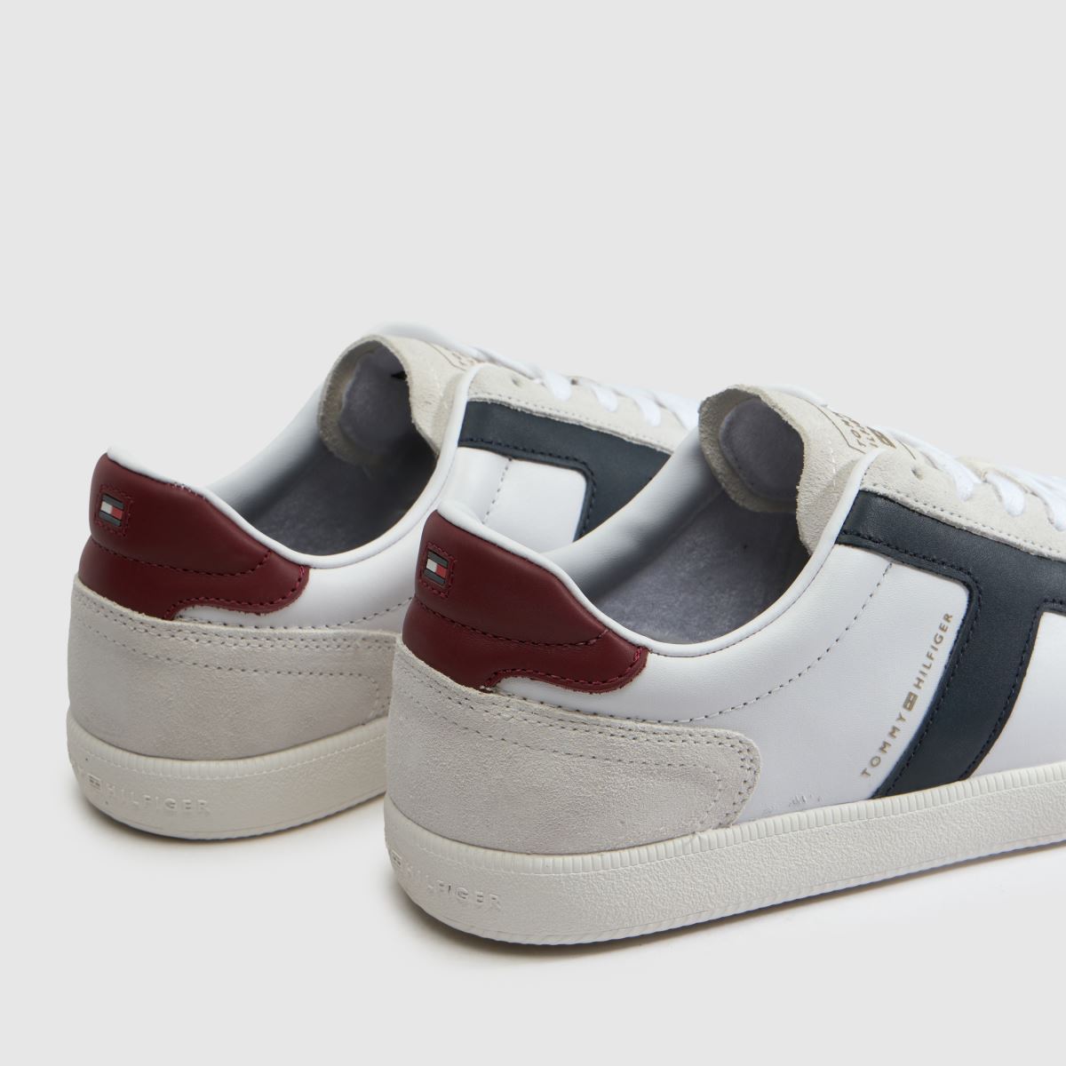 TOMMY HILFIGER Tribeca in White Multi TOMMY HILFIGER Tribeca 7