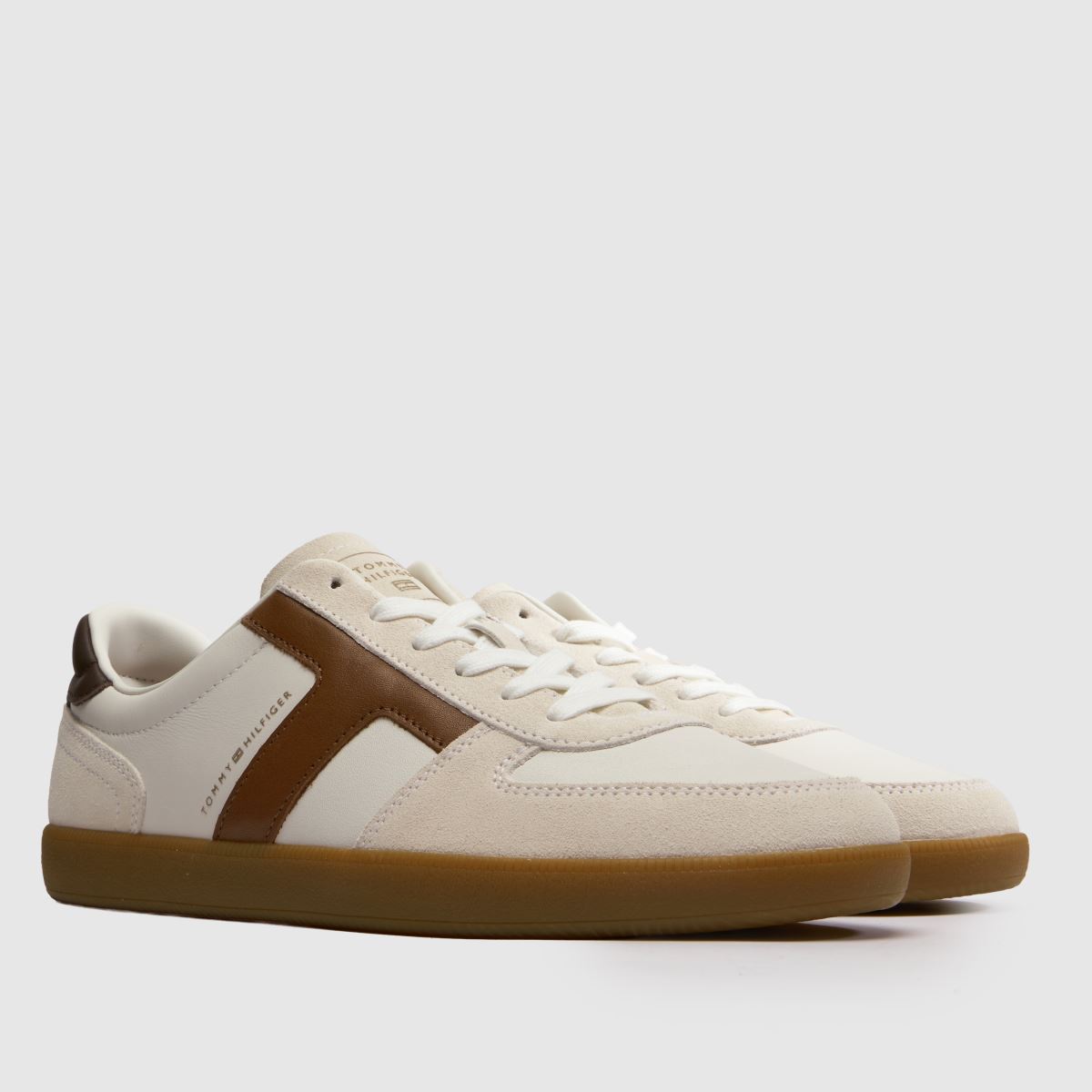 TOMMY HILFIGER Tribeca in White & Brown TOMMY HILFIGER Tribeca 1
