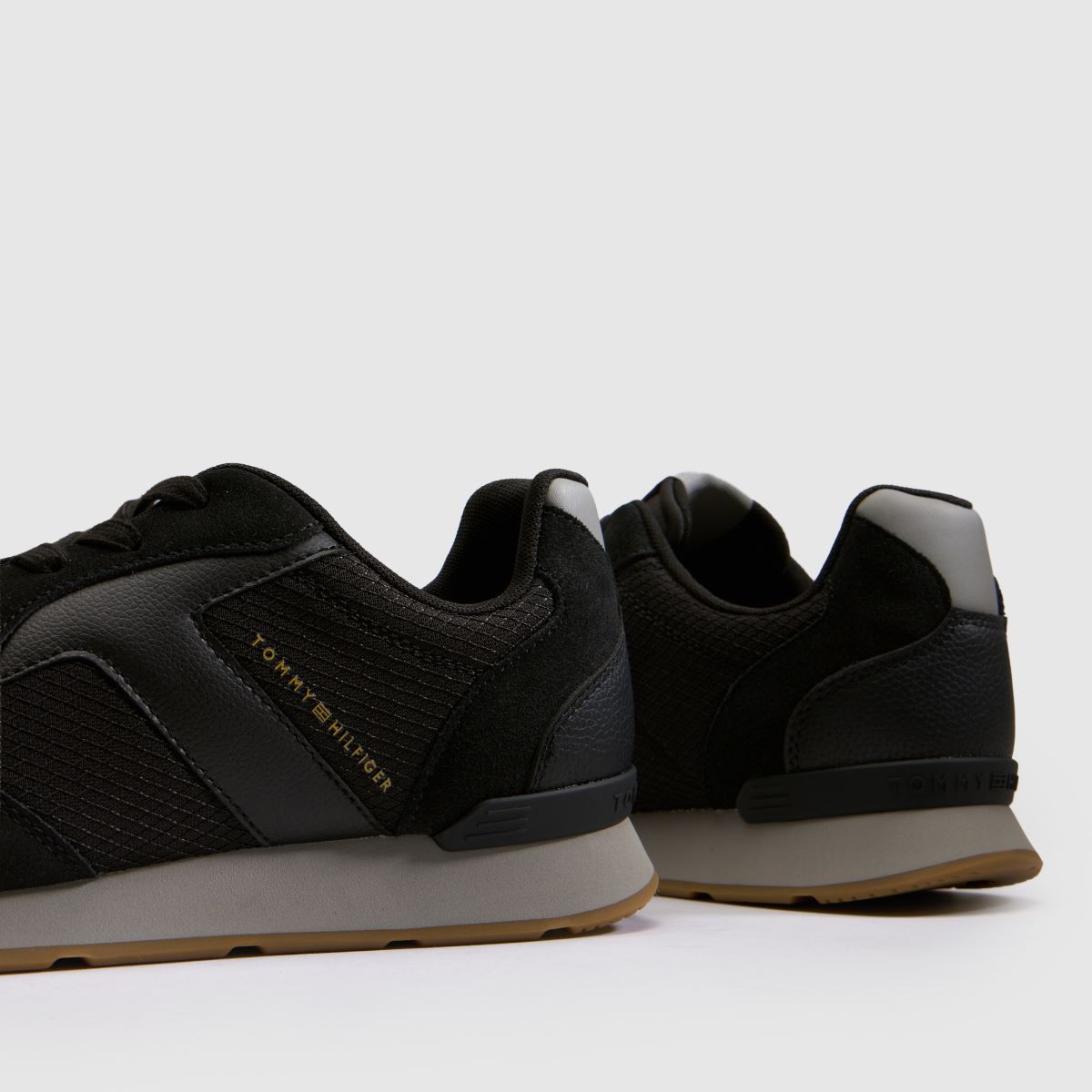 TOMMY HILFIGER Core Runner in Black Multi TOMMY HILFIGER Core Runner 7