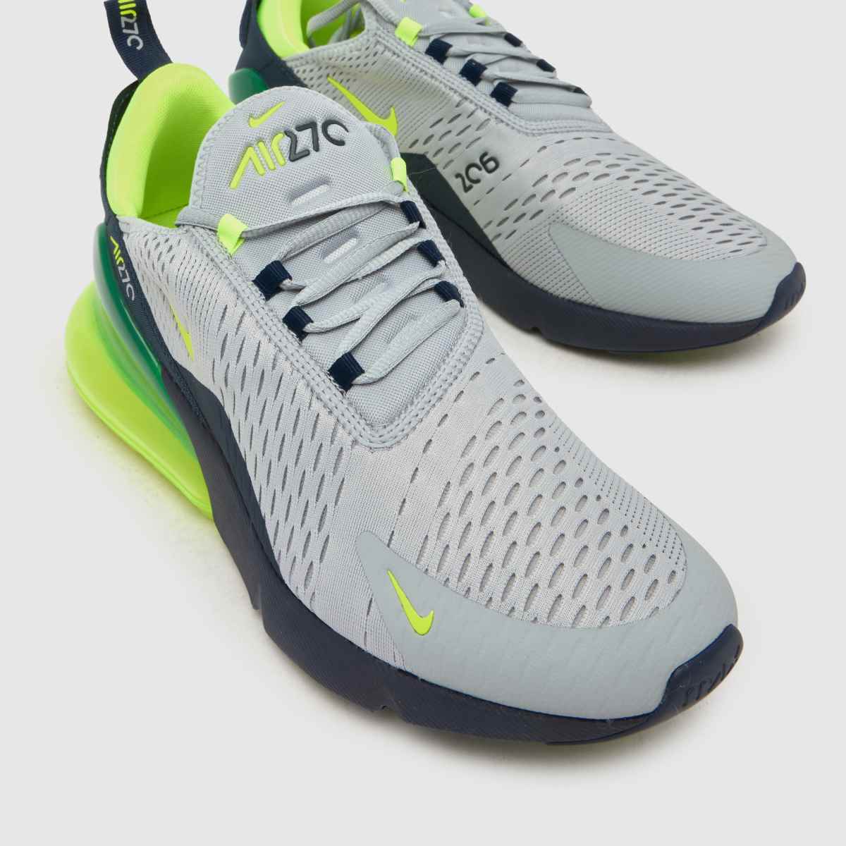 Nike Air Max 270 in Grey Nike Air Max 270 4