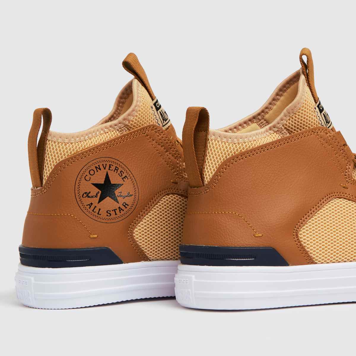 converse ultra trainers