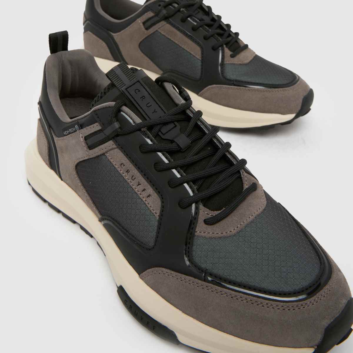 CRUYFF Rayado in Dark Grey CRUYFF Rayado 4