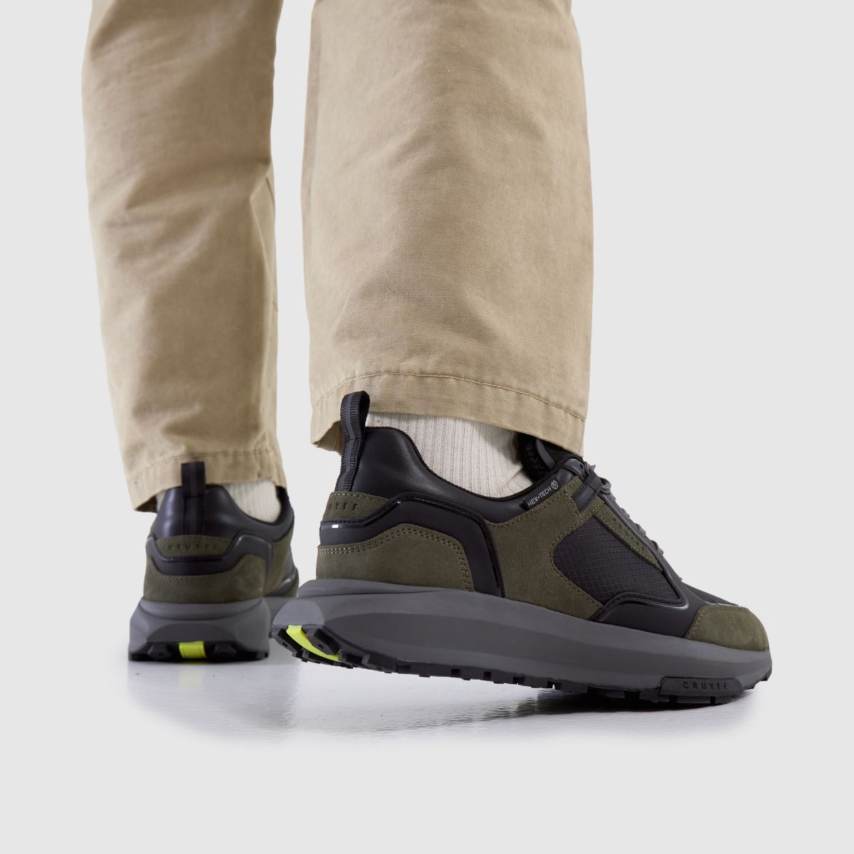 CRUYFF Rayado in Black & Green CRUYFF Rayado 8