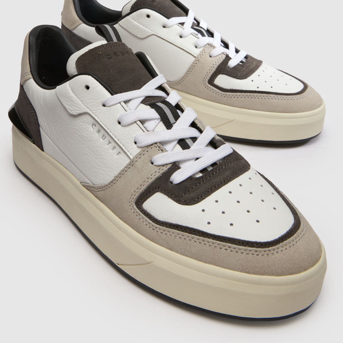 CRUYFF Surefire in White & grey CRUYFF Surefire 4