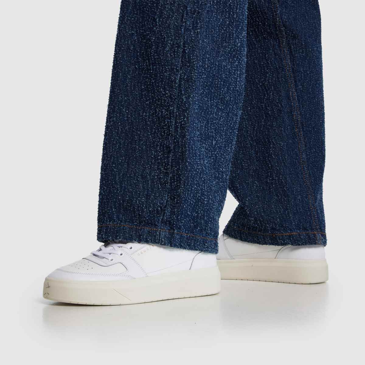 CRUYFF Endorsed Pro in White CRUYFF Endorsed Pro 8