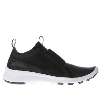 black nike slip on shoes