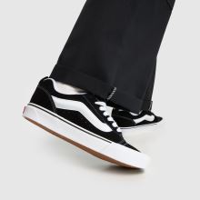 Vans Knu Skool in Black & White Vans Knu Skool,2 of 4