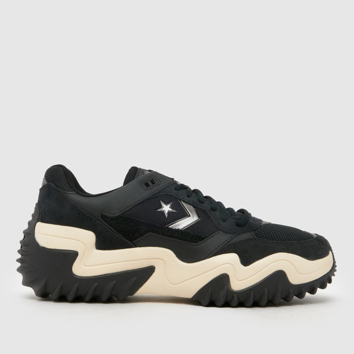 Converse Wave Motion Trainers in Black & White