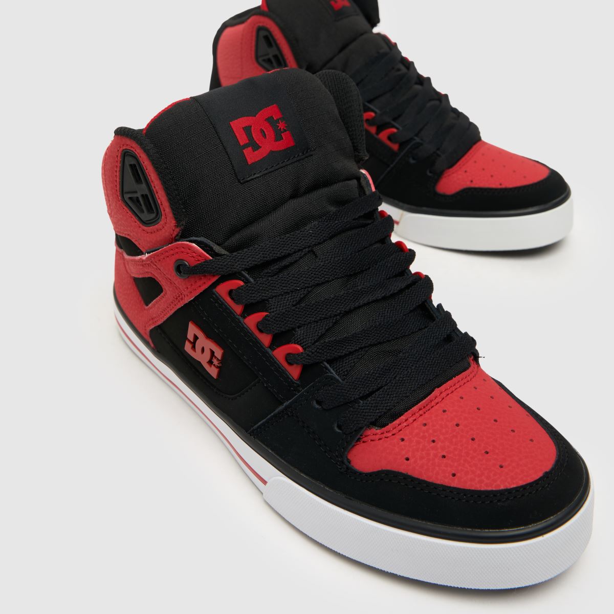 Pure High-Top Wc  in Black & Red