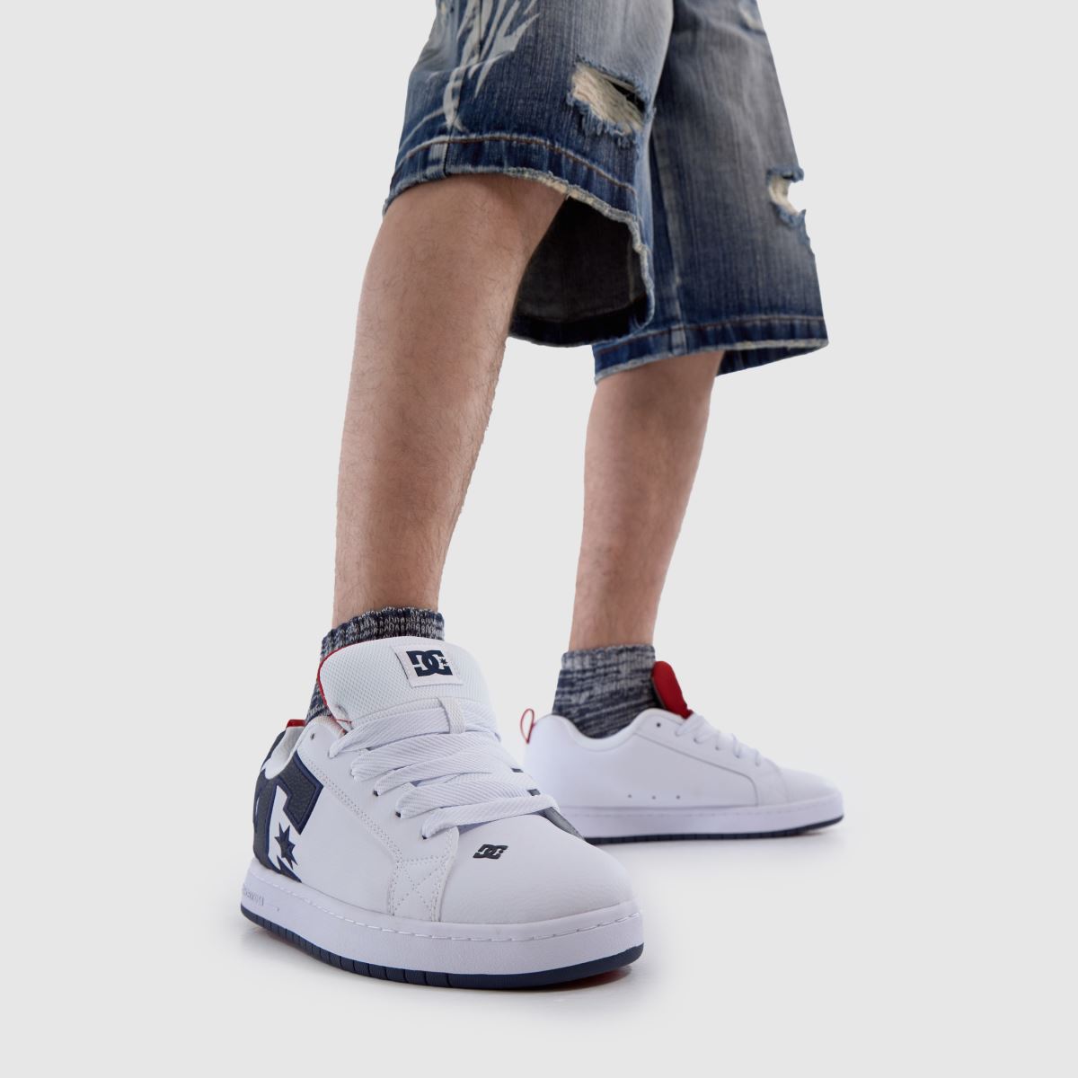 DC Court Graffik in White & Navy DC Court Graffik 8