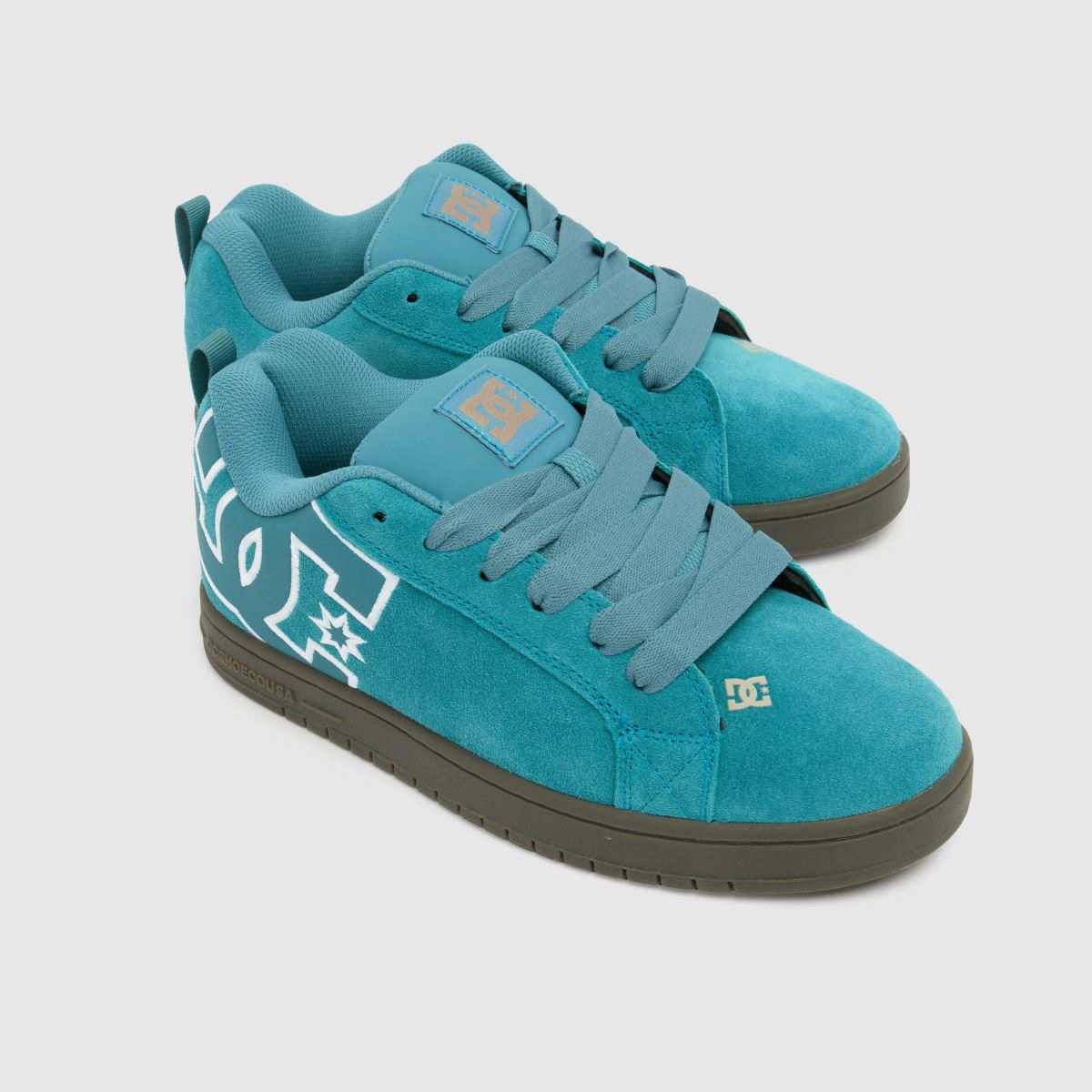 DC Court Graffik in Pale Blue DC Court Graffik 4
