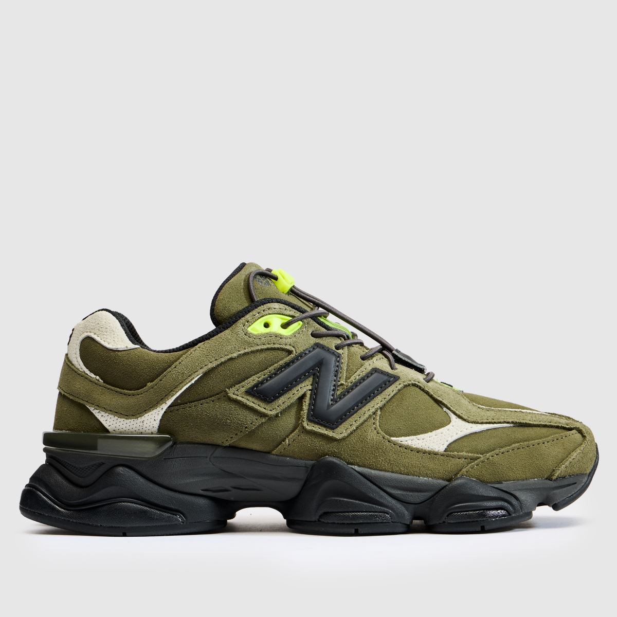 New Balance 9060 in Dark Green New Balance 9060