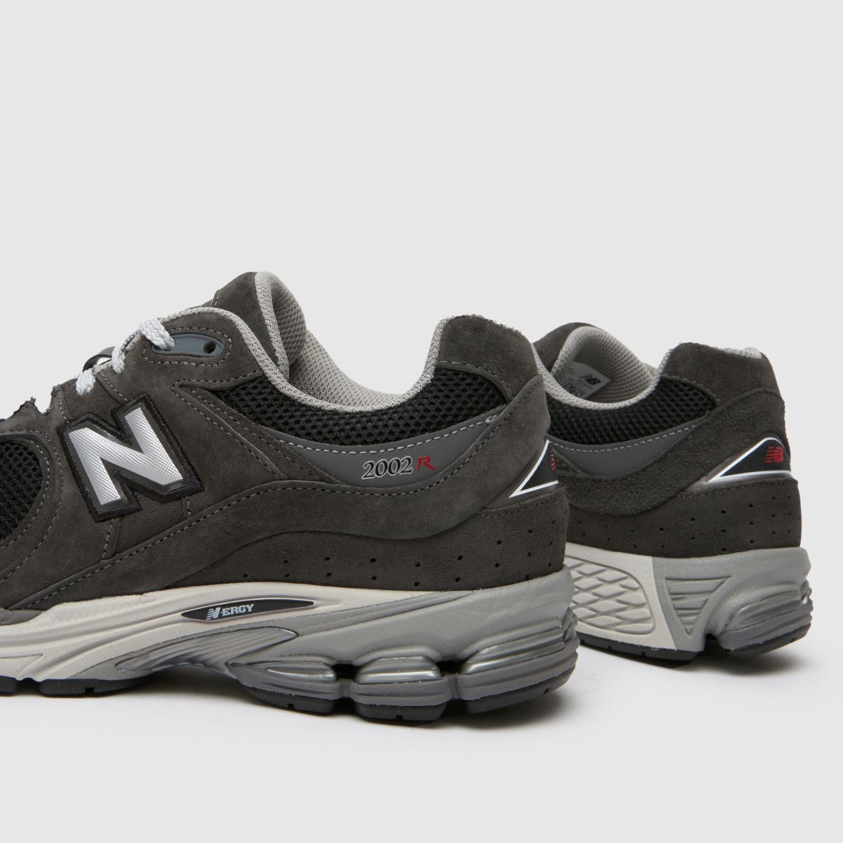 New Balance 2002 in Grey New Balance 2002 7