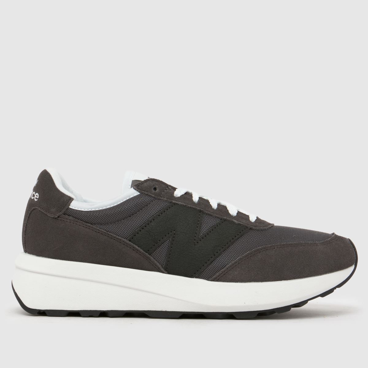 New Balance 370 Trainers in Black & White