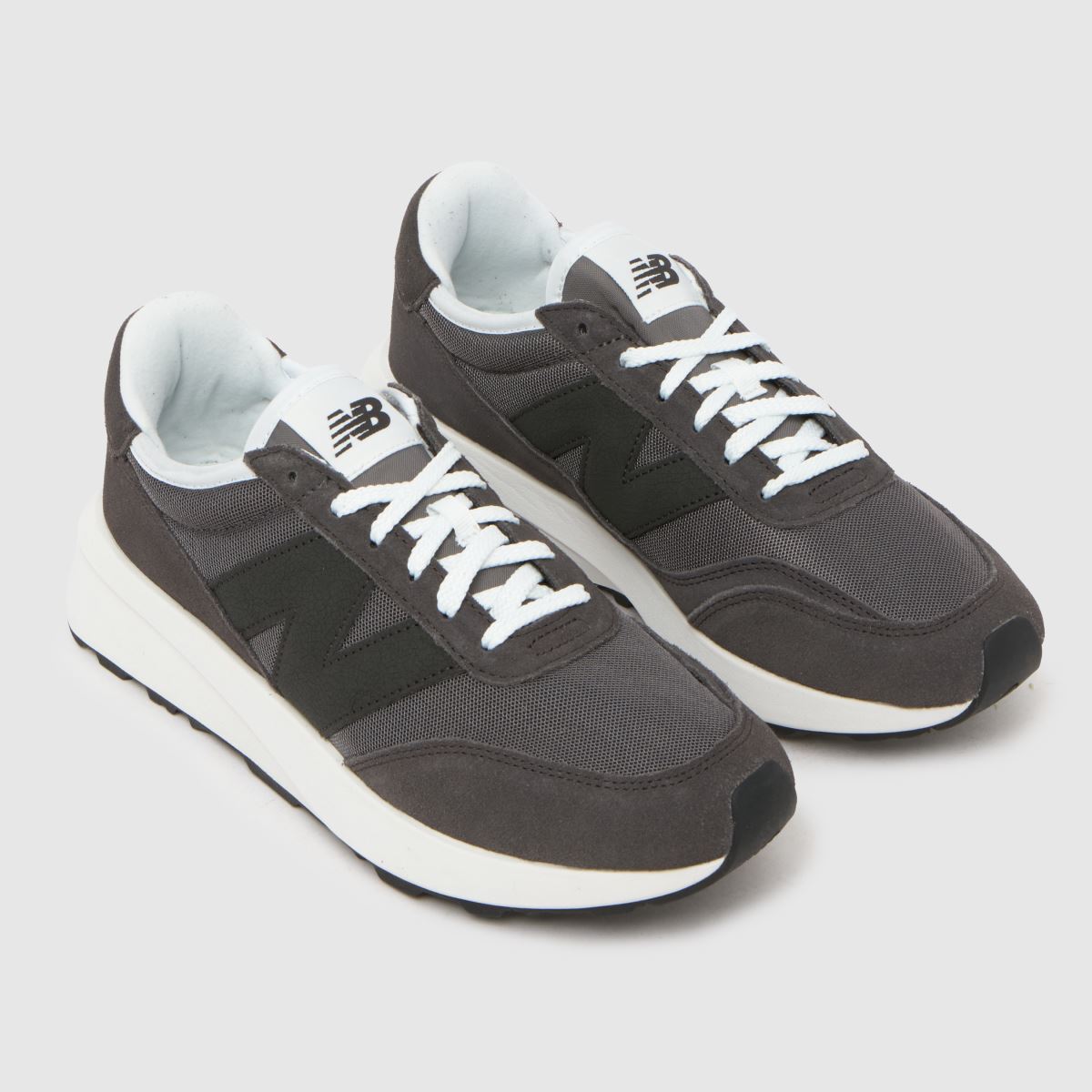 New Balance 370 in Black & White New Balance 370 4