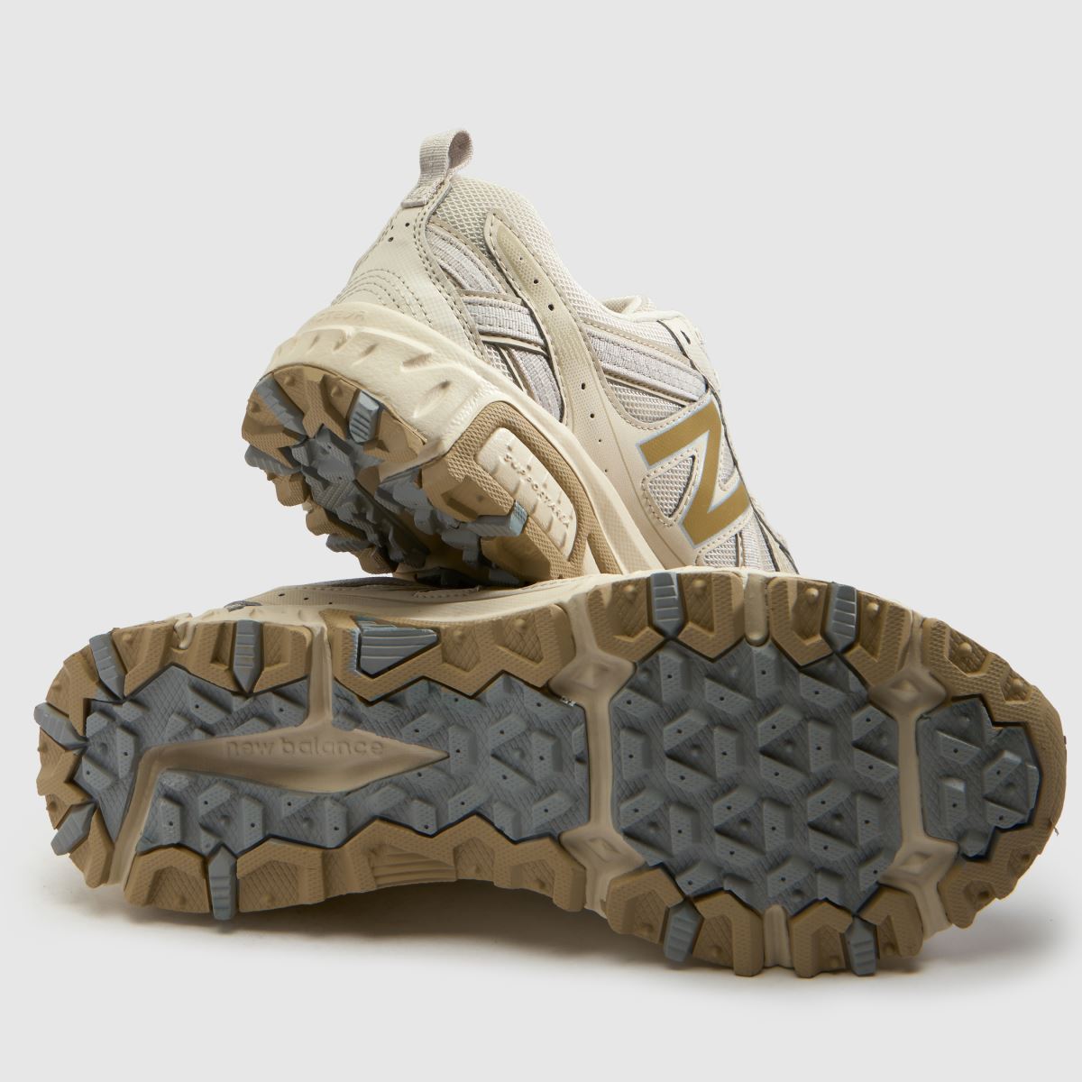 New Balance 410v5 in Beige New Balance 410v5 4