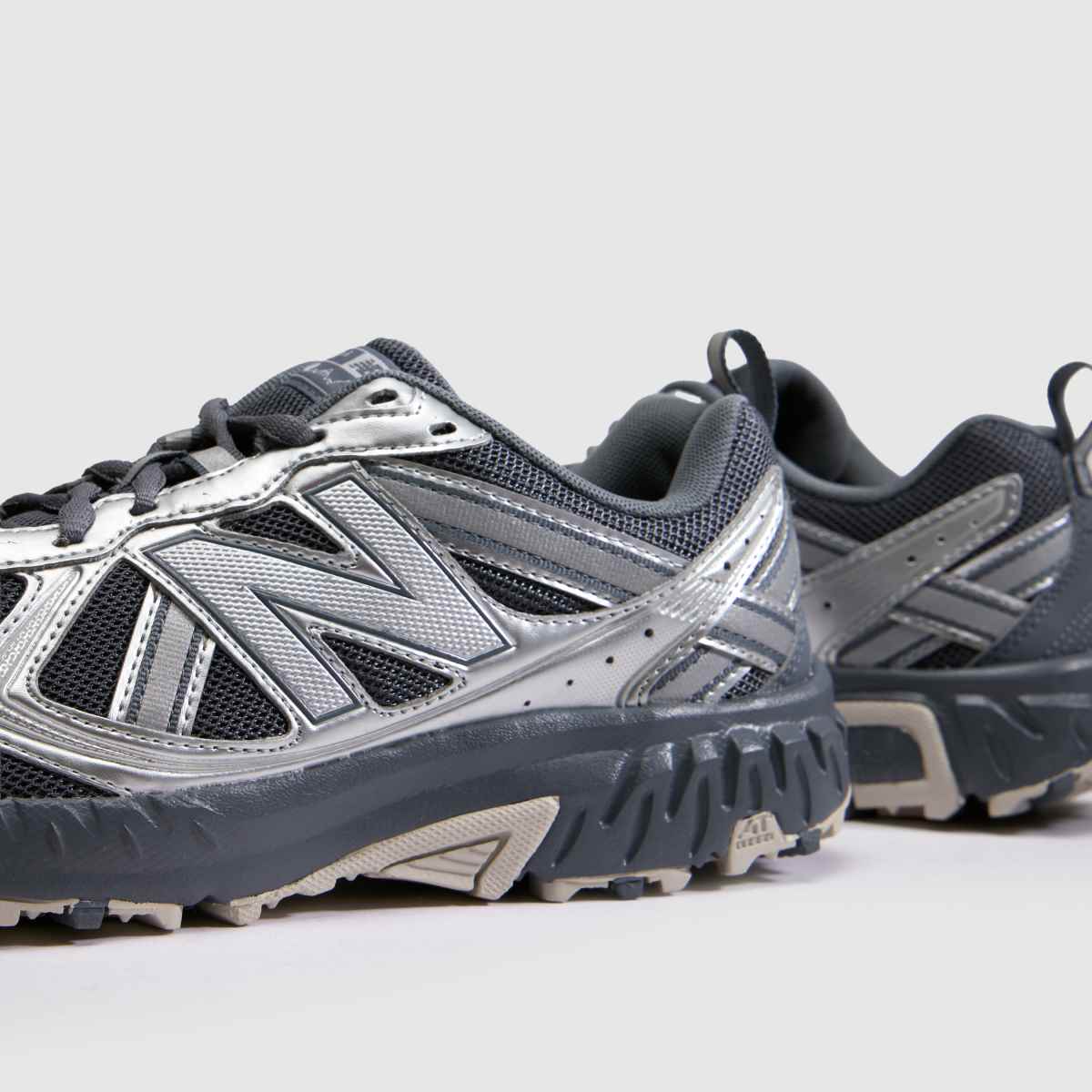 New Balance 410v5 in Silver Multi New Balance 410v5 7
