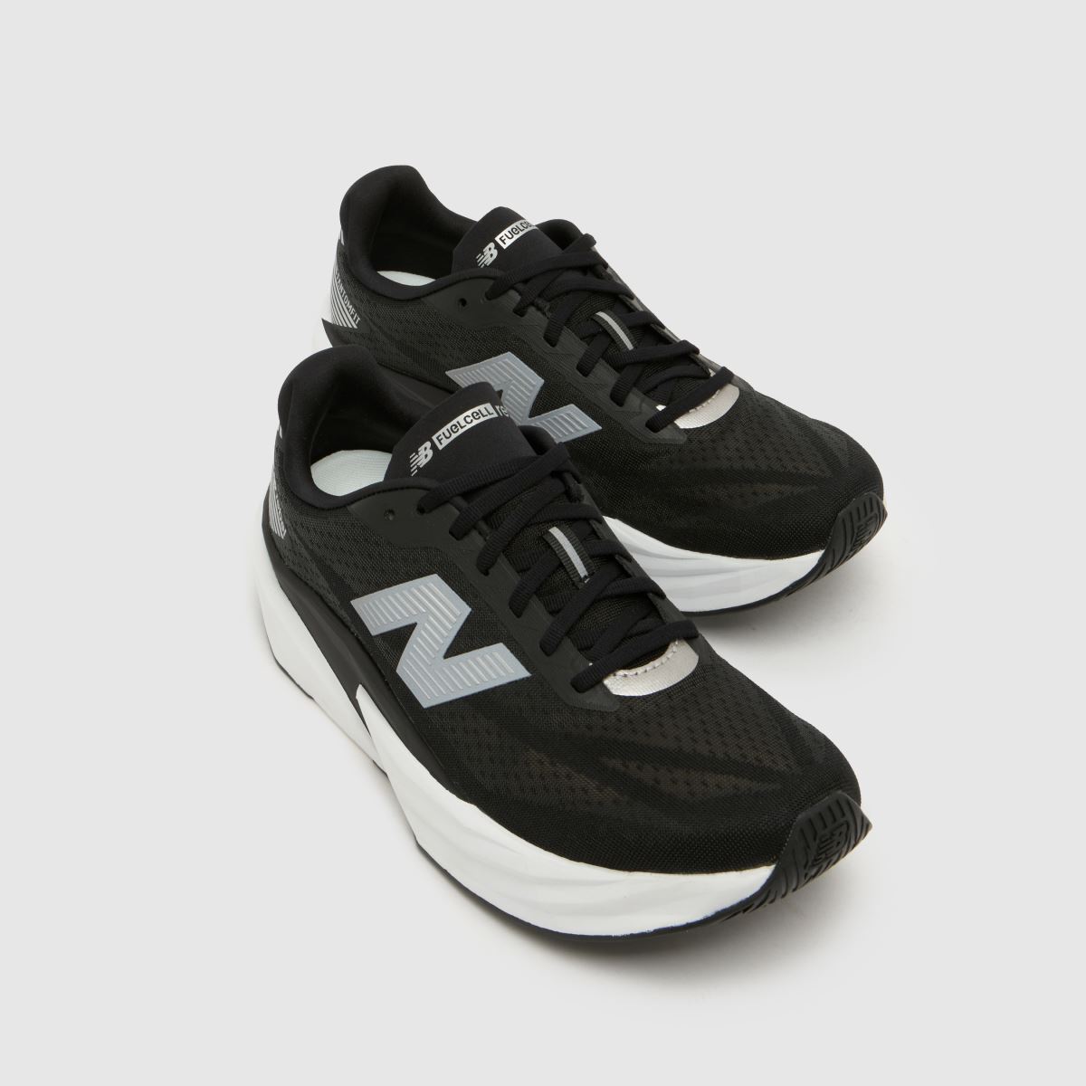 New Balance Fuelcell Rebel V5 in Black & White New Balance Fuelcell Rebel V5 4