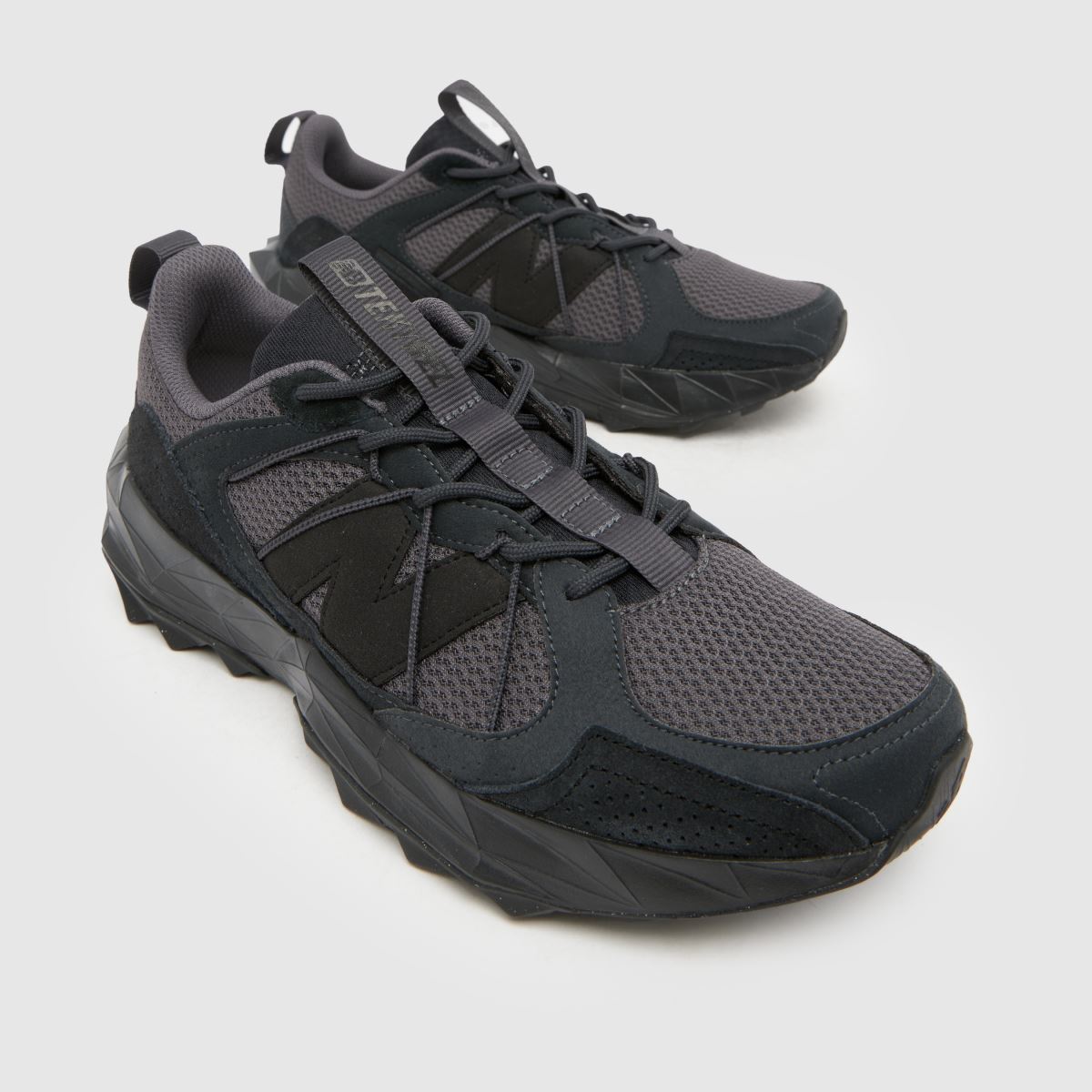 New Balance Tektrel in Black New Balance Tektrel 4