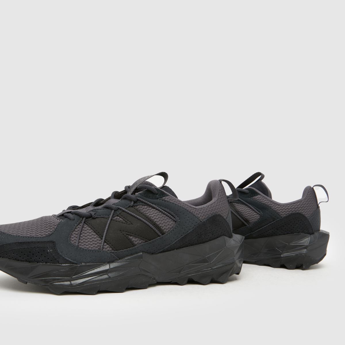 New Balance Tektrel in Black New Balance Tektrel 7