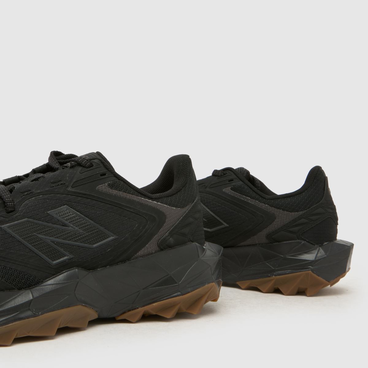 New Balance Tektrel in Black & Brown New Balance Tektrel 7
